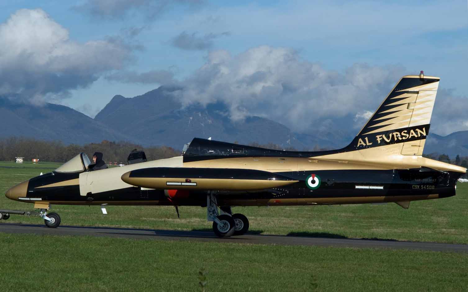MB-339 United Arab Emirates Air Force CSX54508 - ph: Aldo Ciarini 2010 MB-339 United Arab Emirates Air Force - ph: Aldo Ciarini 2010